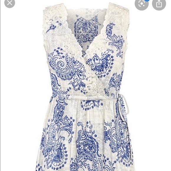 CAbi Women's Blue and White Paisley Top - Picture 3 of 3